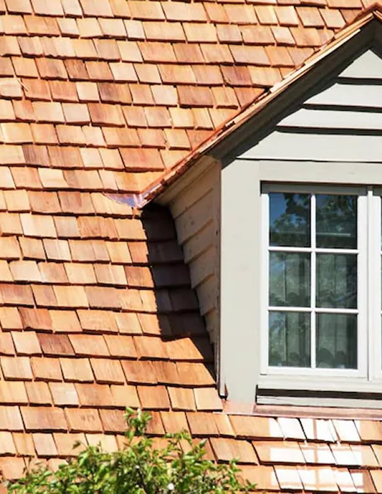 photo of cedar shake roofing